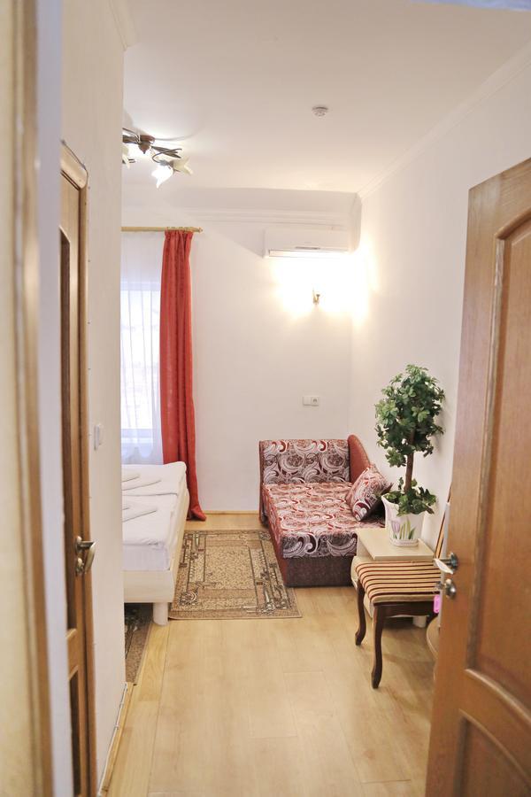 Gracia + Berehove (Transcarpathia) Exterior photo